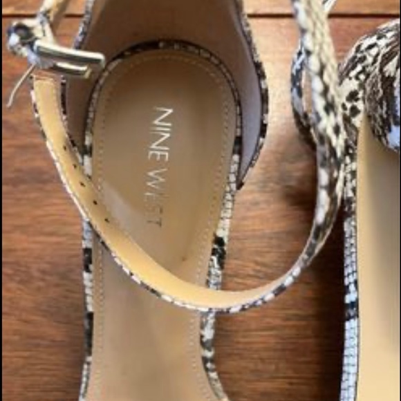 Open toe Sandals - Picture 4 of 4